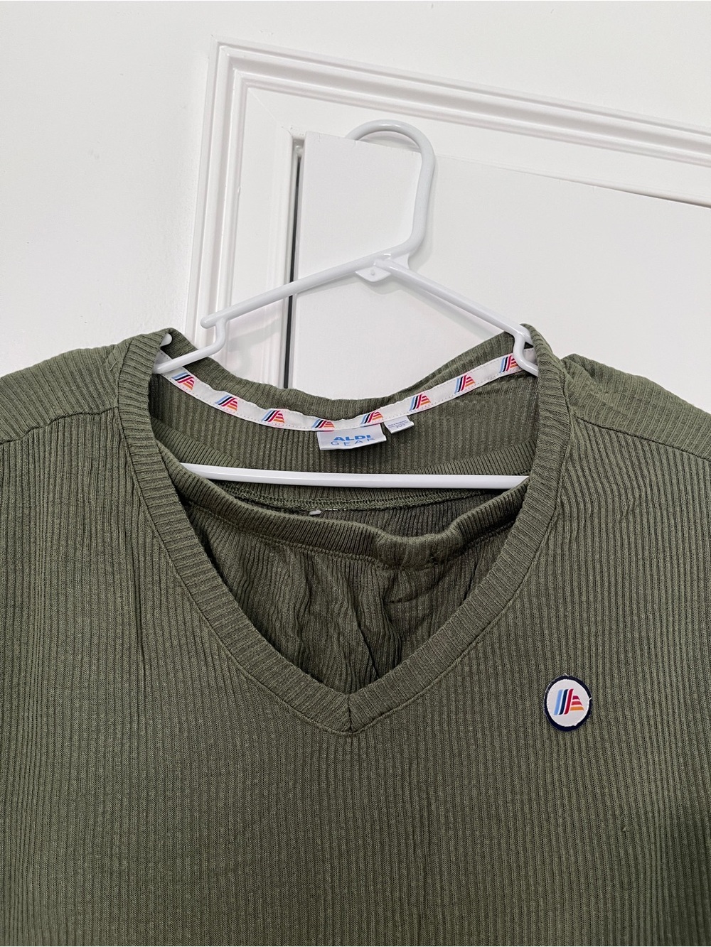 Olive Ribbed V-Neck Pajama Set - Brand: - Picture 2 of 3